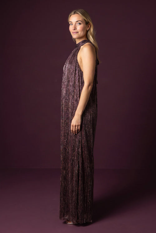 Side fit of the Medium All That She Wants Jumpsuit on Elsa, showing torso depth and wide legs.