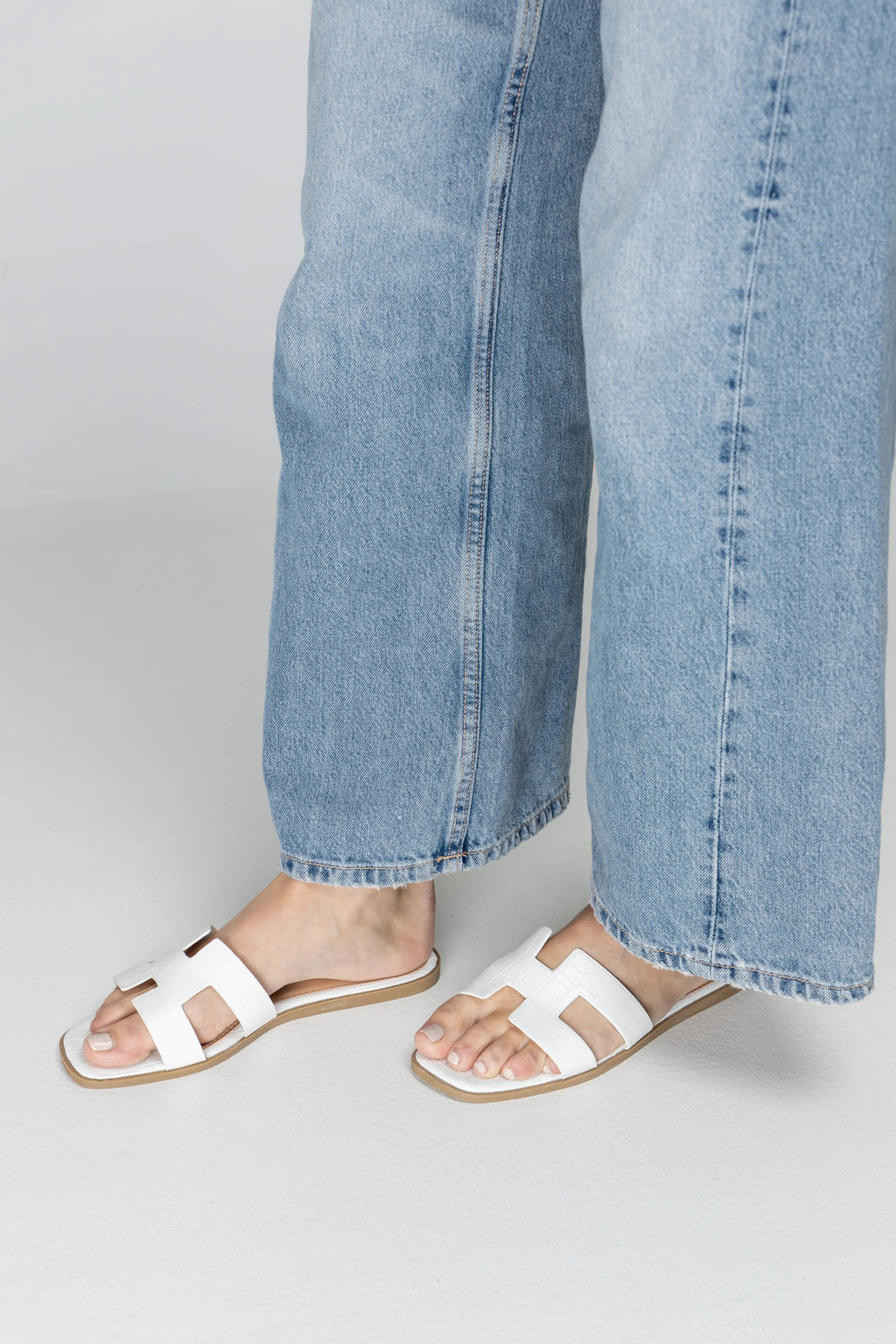 Amara H-Shaped Cutout Croc Slide Sandal CCOCCI