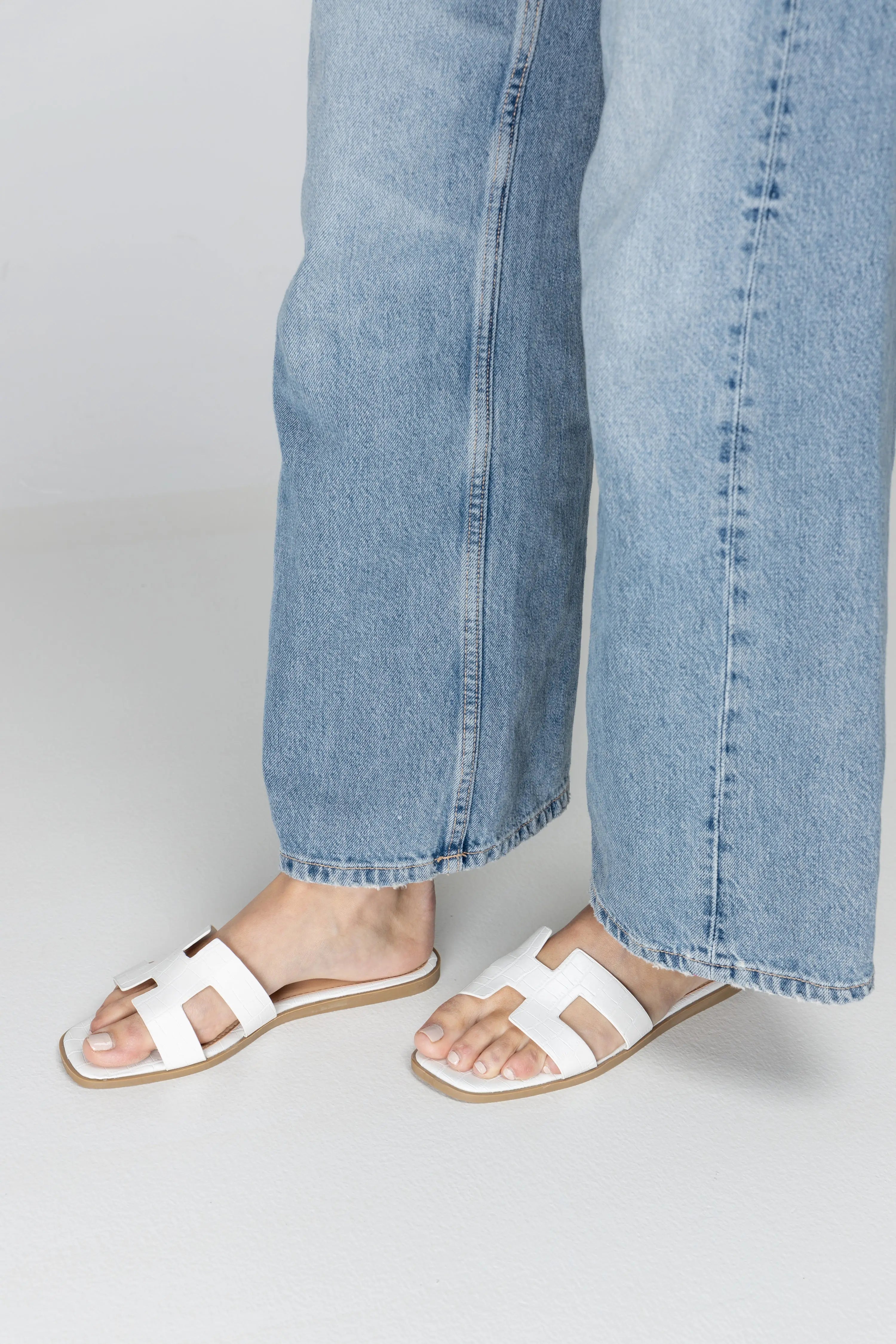 Amara H-Shaped Cutout Croc Slide Sandal CCOCCI