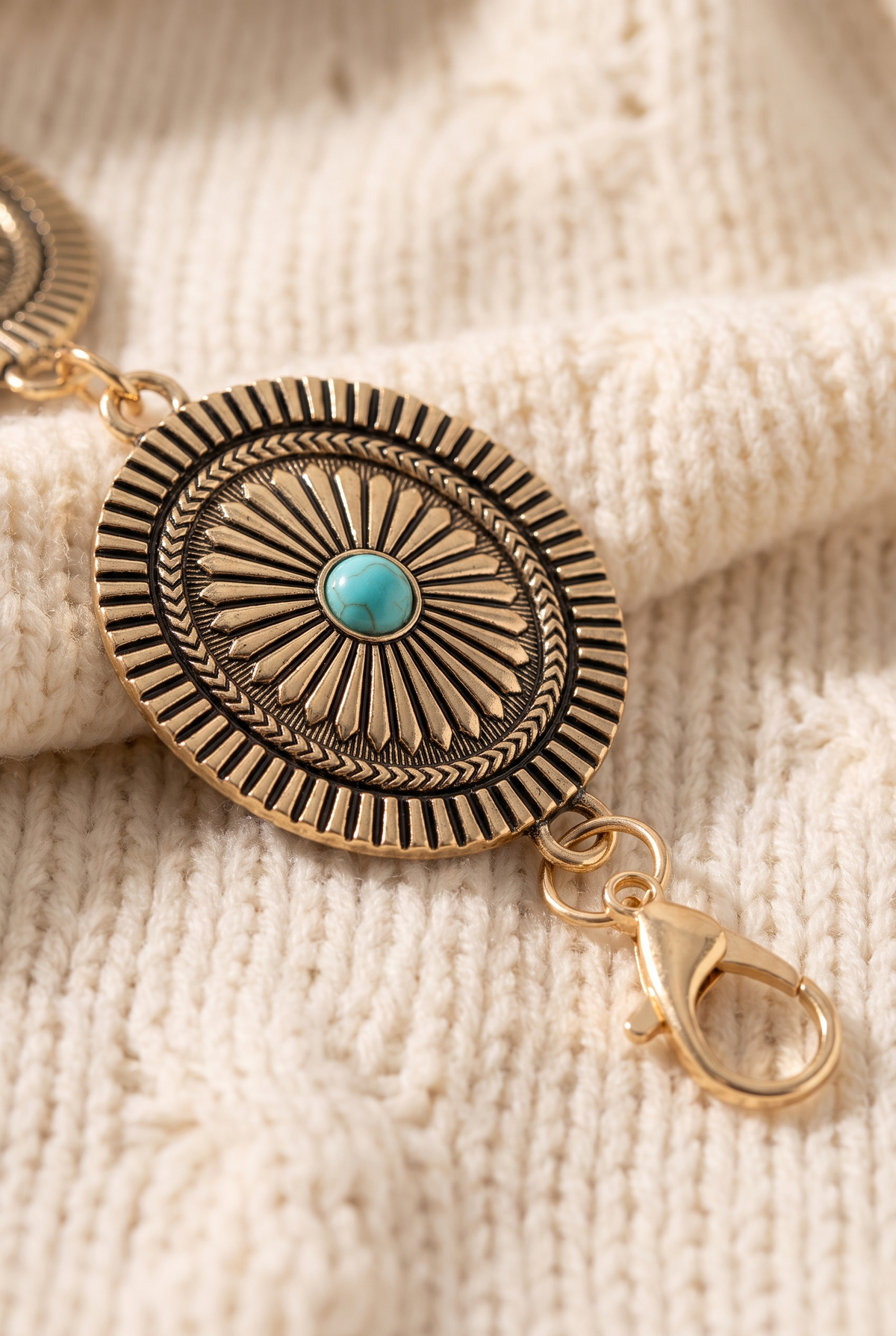 Blakely Ornate Concho Disc Chain Belt, Detail