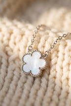 Flora Necklace, Detail