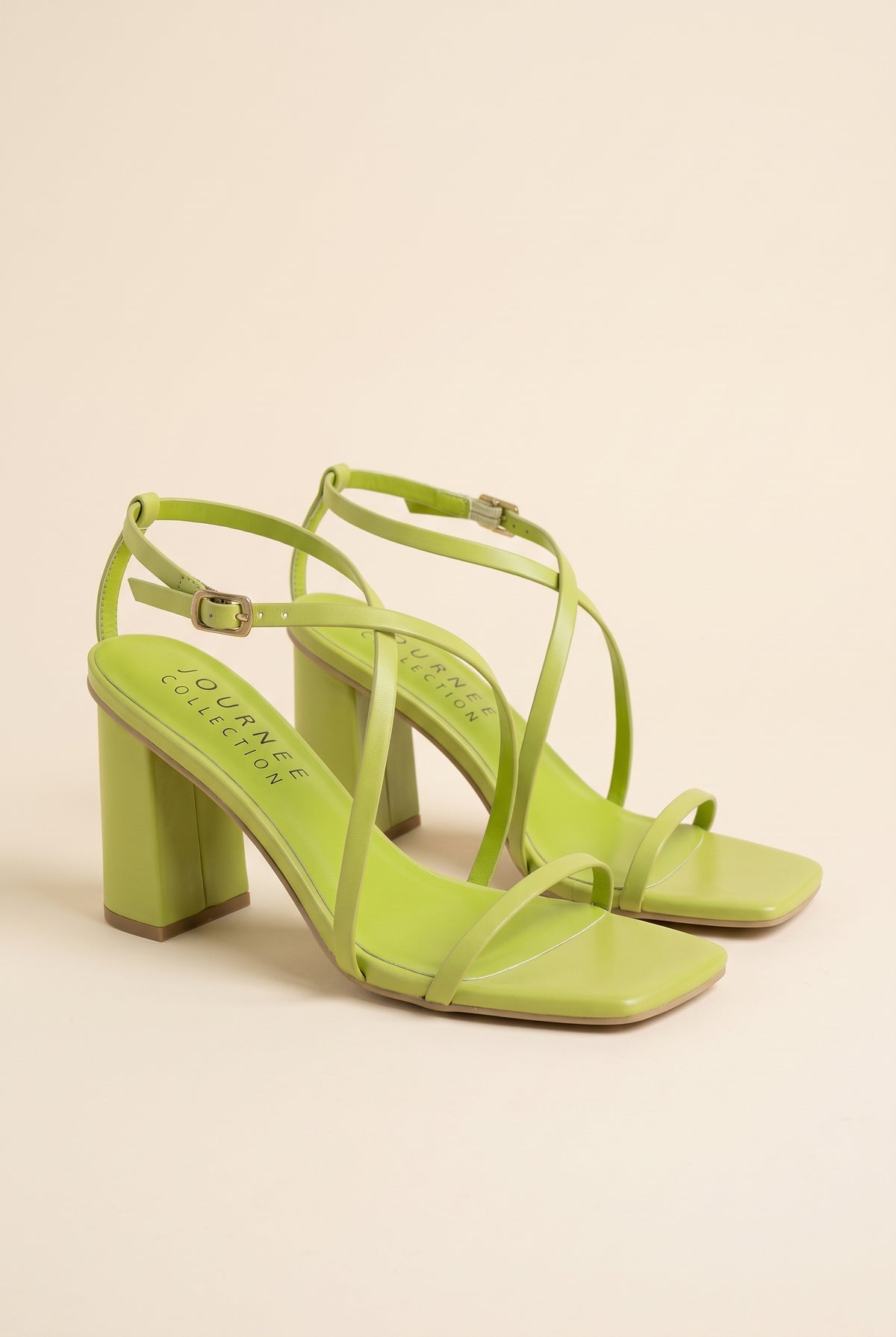 Lenorra sandals, Still life