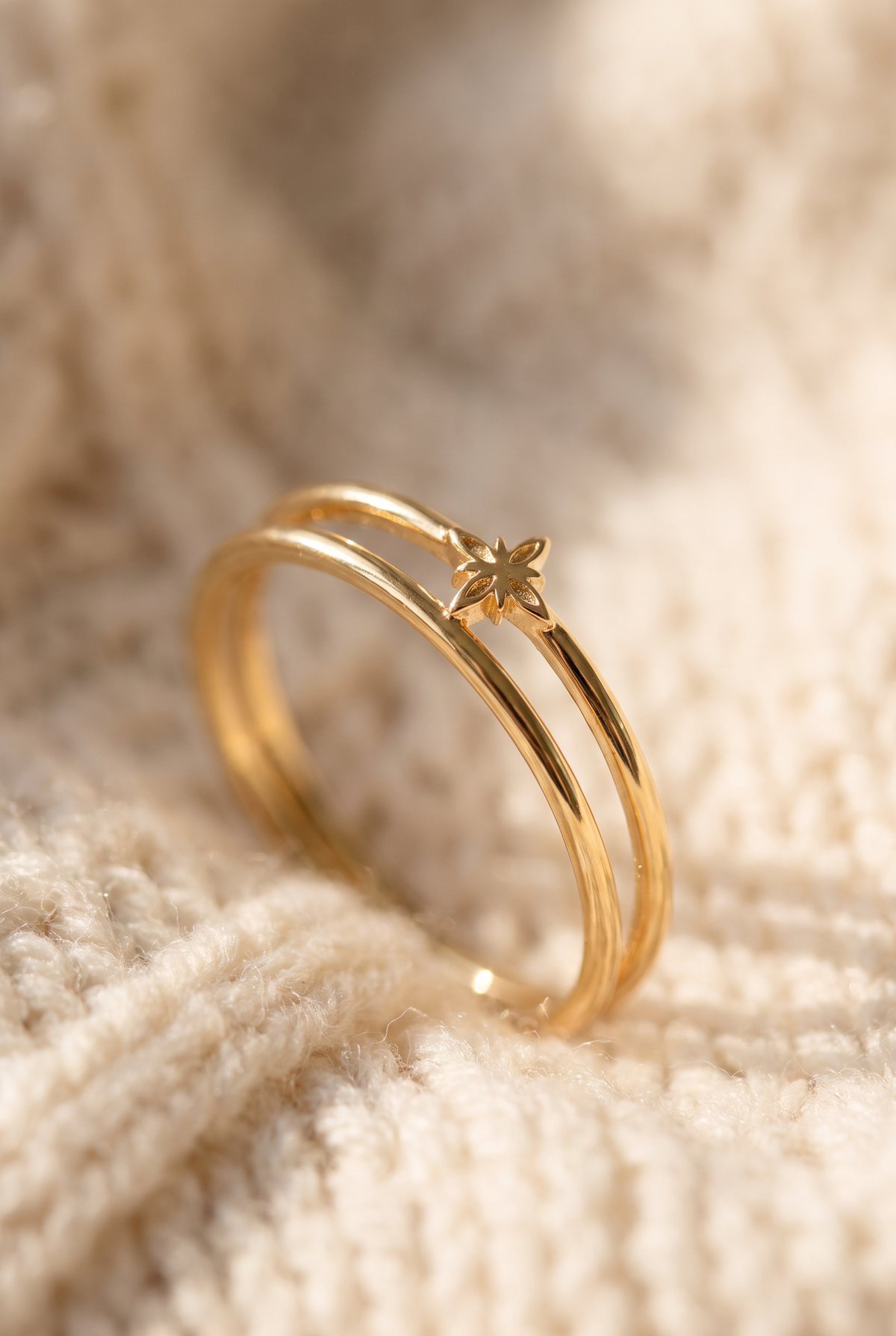 Nia Double Ring, Detail