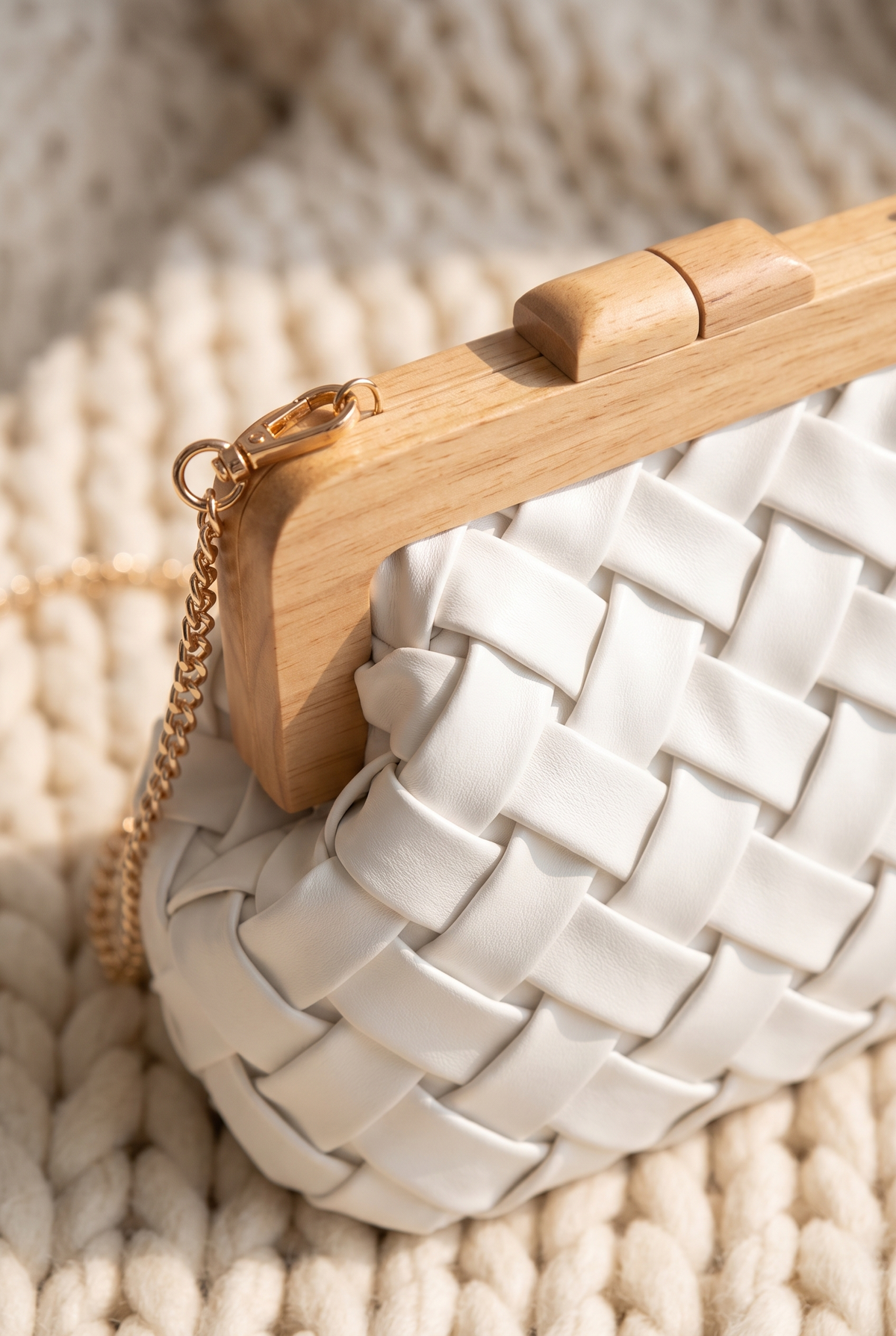 Nova Woven Clutch, White detail