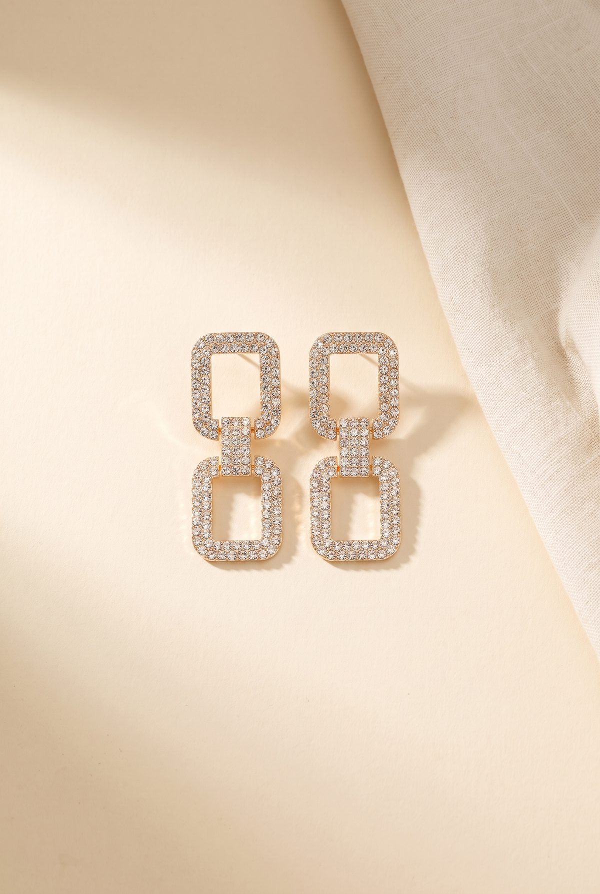 Taylor Rhinestone Earring, Still life