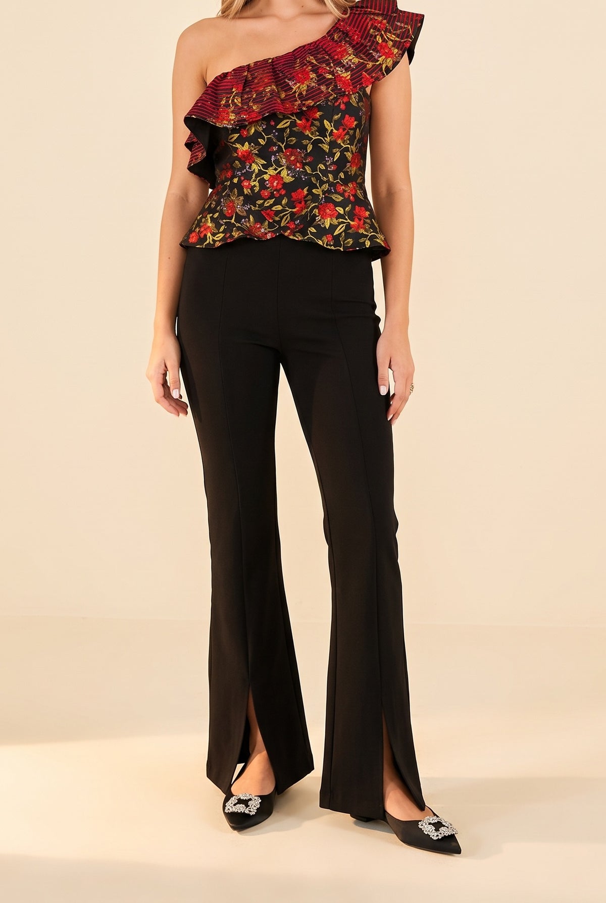 You'll Never Know Floral One Shoulder Top, Front