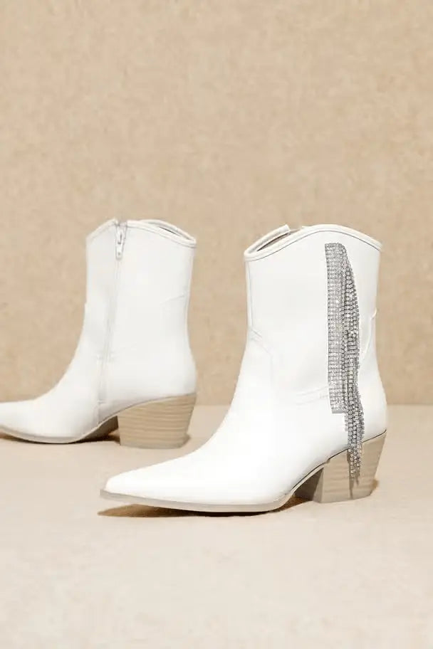 Layla White silver Fringe Booties Mi.iM