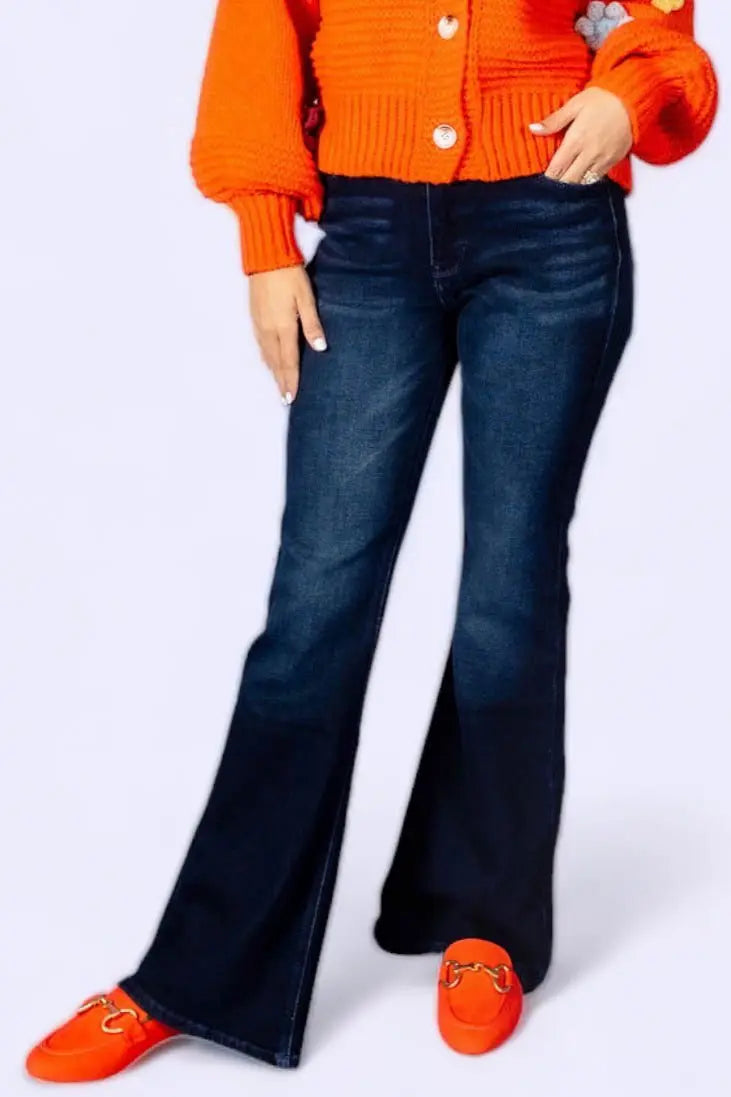 Stand Out High Rise Flare Jeans Kan Can